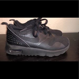 Nike air - Boys size 11